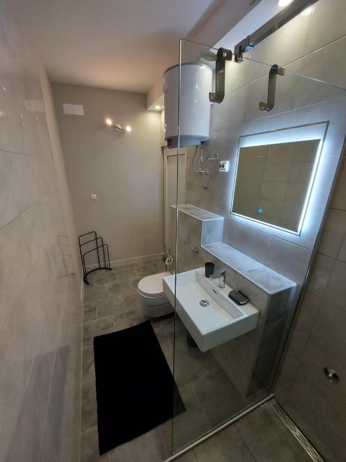 Apartma Irena โนวีวีโนดอลสกี ภายนอก รูปภาพ